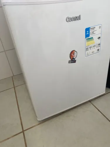 Frigobar cônsul 220v