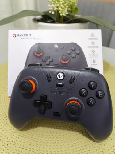 CONTROLE GAMESIR T4 NOVA LITE - BLUETOOTH - SEM FIO - HALL EFFECT