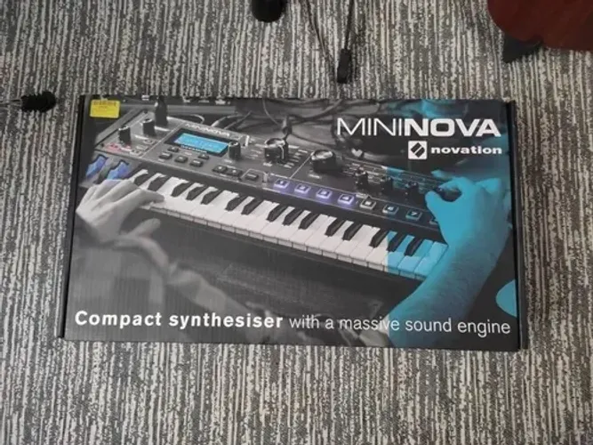 Novation - Mininova LACRADO