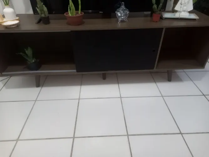 Vende-se um rack bom semi novo!!