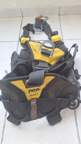 Cinto tipo paraquedista escalada e Industrial e Importado da  PETZL
