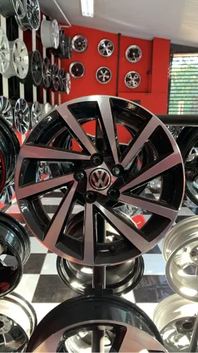 Roda aro 15 5x100 R-Seven