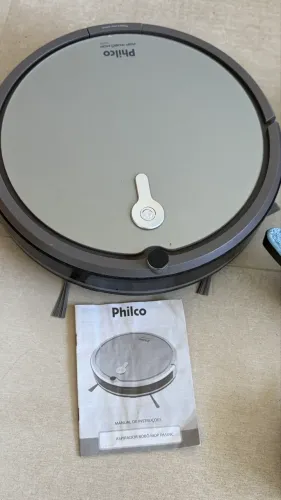 Aspirador de pó robô Philco aspira e passa pano 