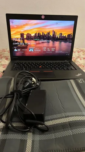 ? Lenovo ThinkPad T460 | Intel Core i5 | 8GB RAM | SSD 238GB | Leitor Digital