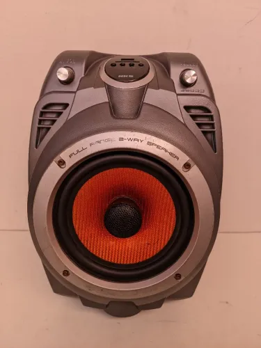 Caixa de som amplificada com Bluetooth USB Rádio e Karaokê
