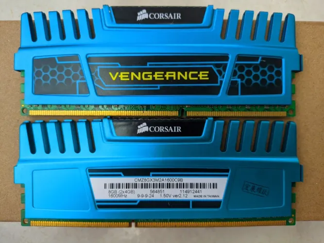 Corsair Vengeance 8GB(2x4GB) 1600MHz