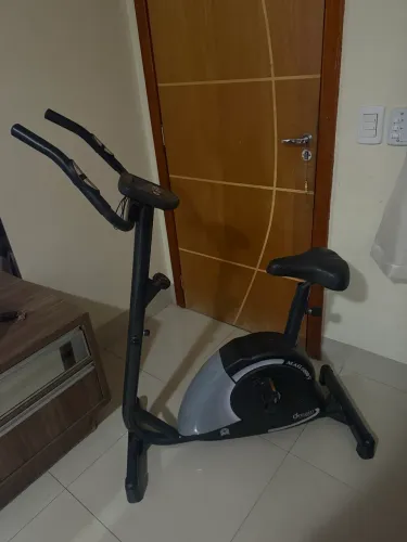 Vendo bicicleta ergométrica 