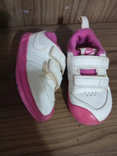 Tênis de bebê Nike