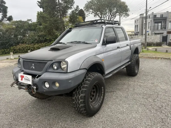 Mitsubishi L200 Outdoor HPE 2.5 4X4 CD T.dies. Mec. 2012