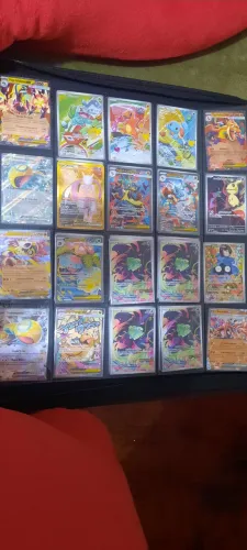 Picachu e esnolax que emitem som