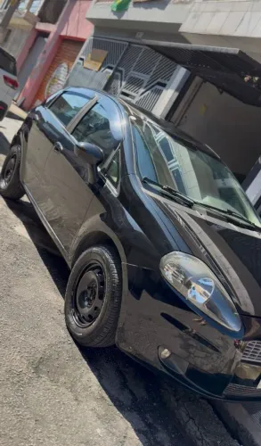 Fiat Punto Attractive 1.4 Fire Flex 8V 5P 2012