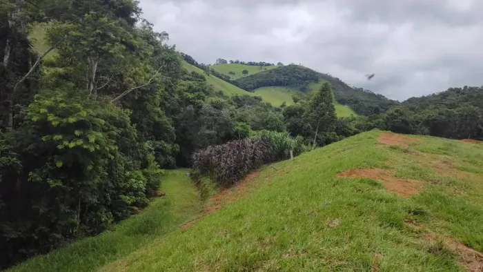 GRANJA 32.000m2 FAZENDA DO TANGUE TERRENO,COM AÇUDE, MUITO VERDE