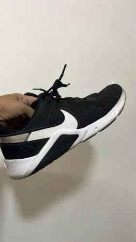 Tênis Nike masculino original cor preto pouco uso tamanho 40