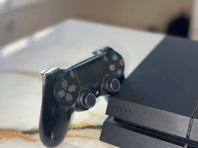 Vendo PS4 Funcionando perfeitamente