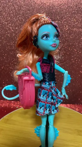 Monster High Lorna Mcneesie