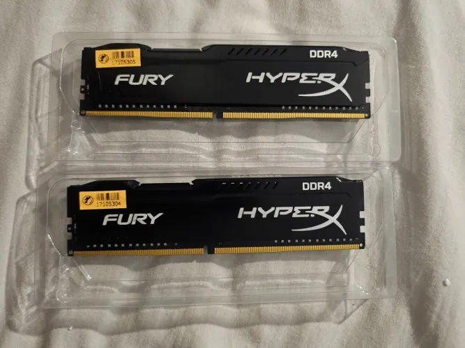 Kit Memória RAM HyperX Fury 16GB (2x8GB) DDR4 2400MHz