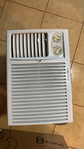 VENDE-SE AR CONDICIONADO 7.500BTU