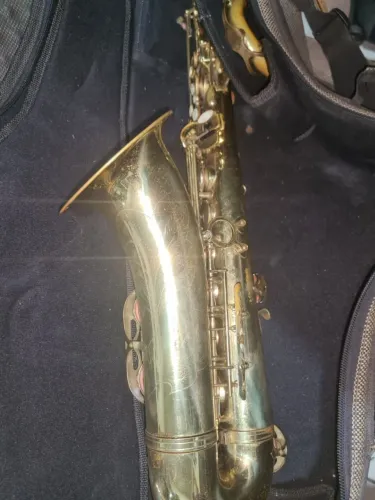 Vendo sax tenor shelter
