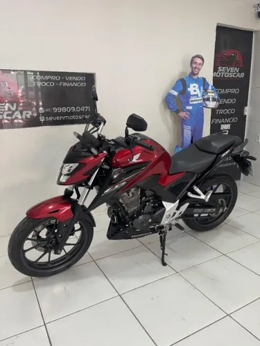 Honda CB300F Vermelha 2025 ? Única Dona, Excelente Estado