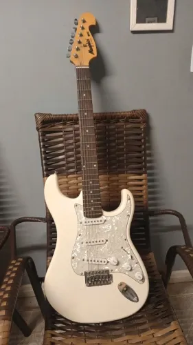 Guitarra Branca