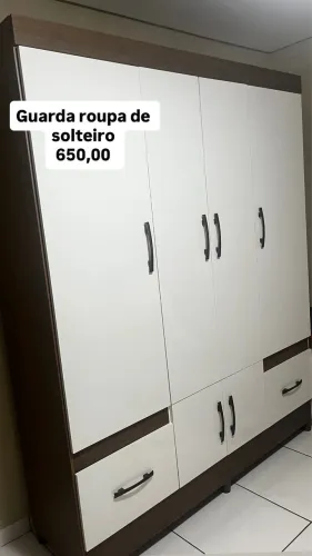 Guarda-roupa de solteiro