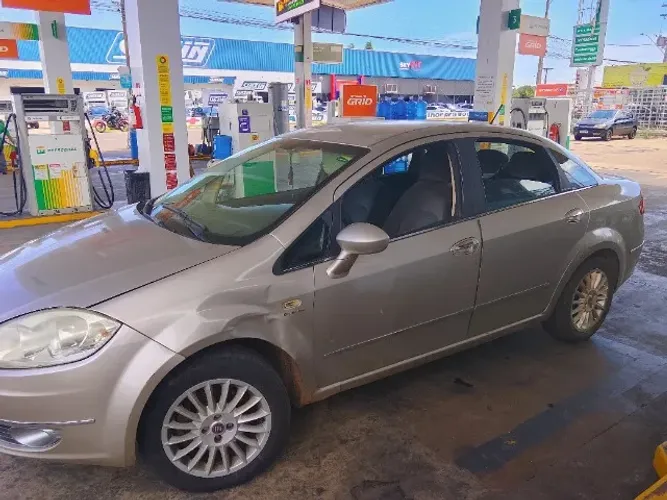 Fiat Linea 1.9/ HLX 1.9/1.8 Flex Dualogic 4P 2011