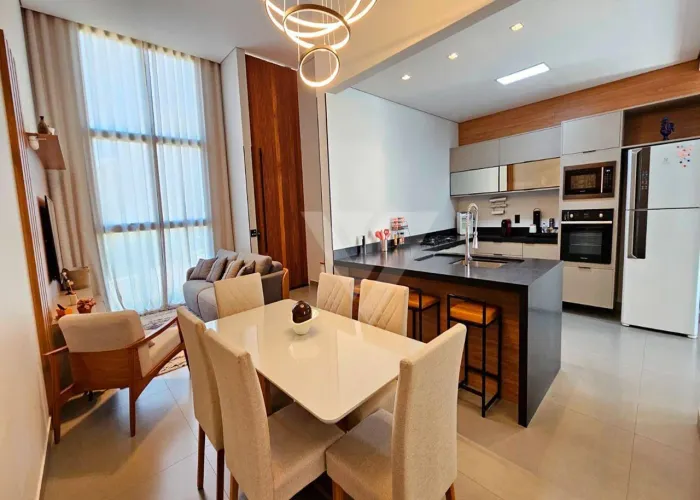 Casa com 3 dormitórios à venda, 179 m² por R$ 1.670.000,00 - Condomínio Via Réggio - Soroc