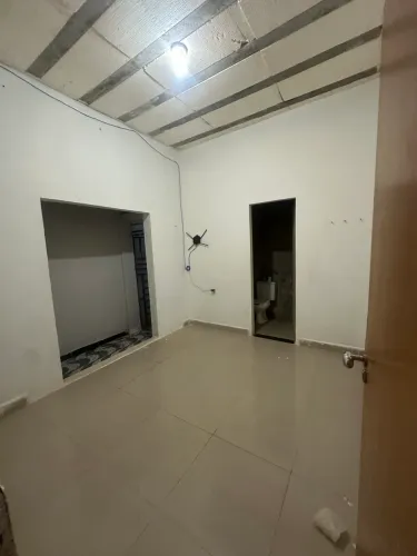 Alugo casa de 3 quartos perto do hospital do céu azul