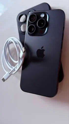 iPhone 15 Pro 256 GB - Excelente estado