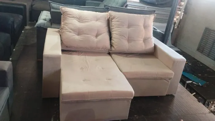 Seu continho perfeito começa com este sofá !!