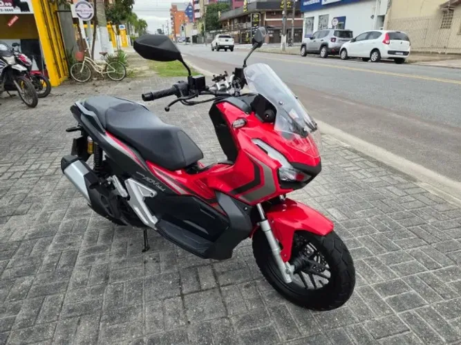 Honda ADV 150 2024