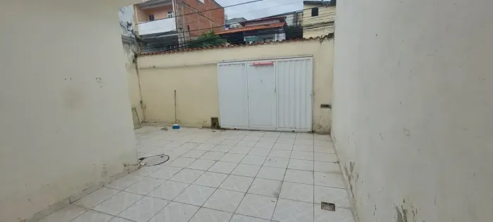 Casa de condomínio em Cascadura com 3 quartos e garagem aceitando financiamento bancário e