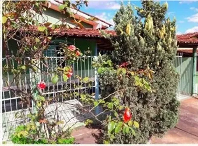 Casa em Medeiros a Venda