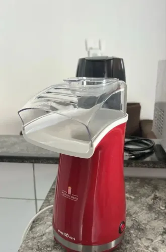 Pipoqueira elétrica Britânia pop lite inox vermelha - prática e sem óleo 110 v