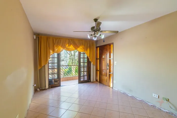 Sobrado para venda em Vila Romero com 3 quartos, sendo 1 suíte, 177m²
