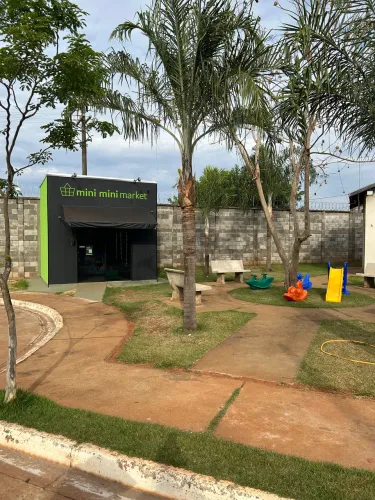 CASA 2 QUARTOS COM SUÍTE + COZINHA PLANEJADA E GARAGEM PARA 2 CARROS - PRONTA PRA MORAR