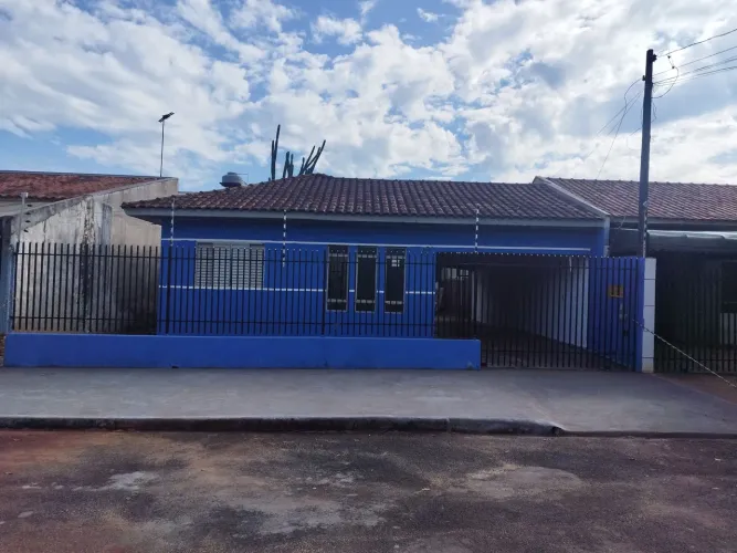 Casa espaçosa com 3 quartos 