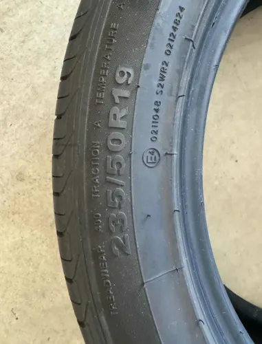 Pneus 235 50 19 usados
