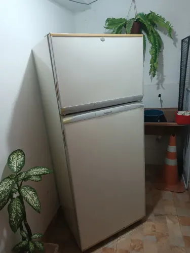 Geladeira Brastemp duplex ótimo estado funciona perfeitamente