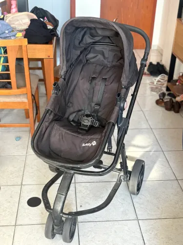 Carrinho de bebê Safety Usado 