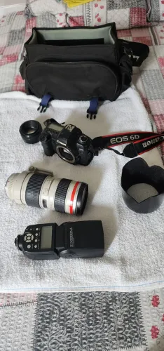 Canon 5D Mark II + Lentes + Flash + Acessórios ? Pacote Completo | R$ 7.300(negociável)