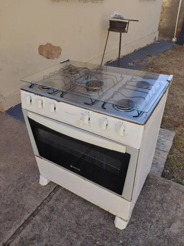 fogão 5 bocas tudo funcionando só lavar mermo 