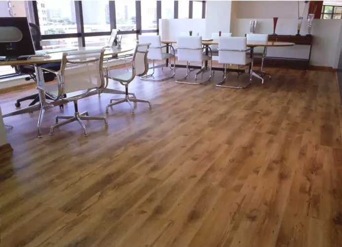Piso Laminado Click 21,7x135cmx7mm Prime Carvalho Rustic Eucafloor