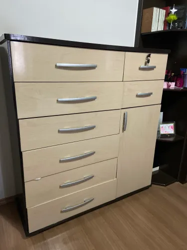 Vende-se cômoda perfeito estado (não faço entrega, tem que vir buscar) 