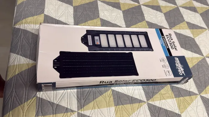 Luminária Solar LED 300W com Sensor de Movimento