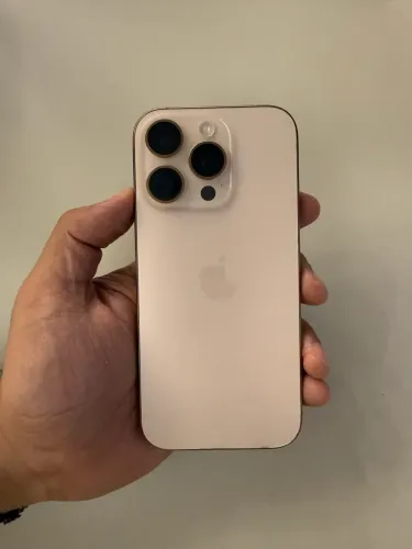 IPHONE 16 PRO 512GB COM TELA NOVA, LOJA NO RIOMAR, 3 MESES DE GARANTIA.