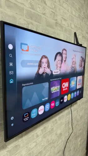 TV 43 polegadas com 7 meses de uso