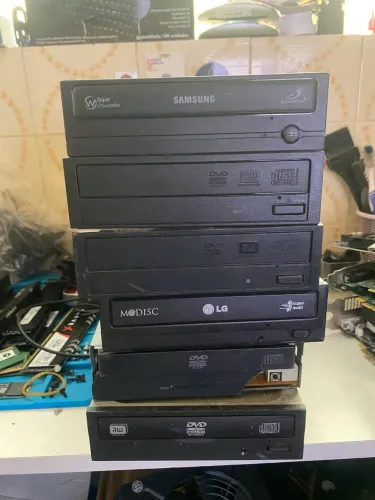 Lote de Drives/Gravadores de DVD SATA para PC - Samsung, LG, HP e Lite-On
