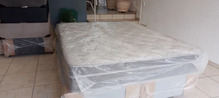 Cama Box Queen 