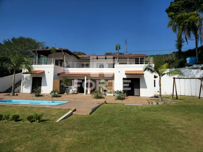 ALUGO linda chácara no Canjicas, em Arujá.
